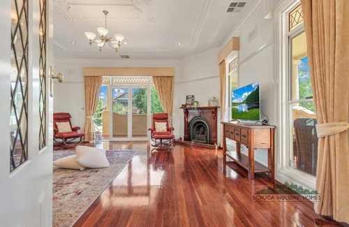 Echuca House | Llewoh on Crofton