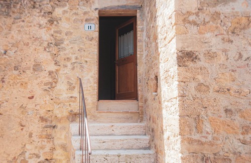 San Quirico d'Orcia Apartment | Locanda In Piazzetta