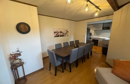 Shinano Cabin | Locanda Madarao Tangram with Complimentary 8 Seater Van