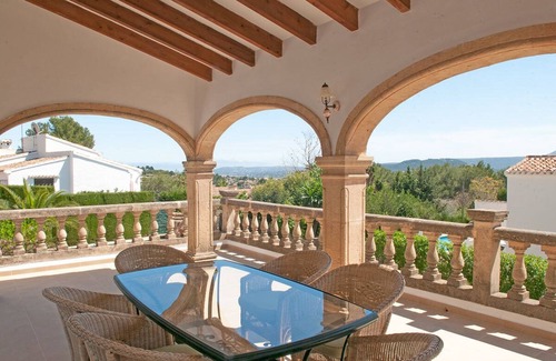Montgo de Toscamar Villa | Located in a quiet area with easy access to the town, port and beaches of Jávea