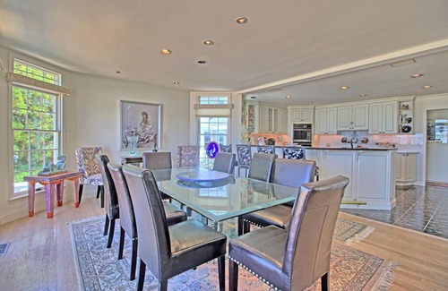 Avalon House | Located in Avalon's upscale finger lagoons with panoramic horizon views in every direction