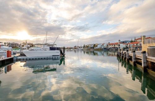 Mindarie House | Located in the Mindarie Marina a Luxury House in a Perfect Location