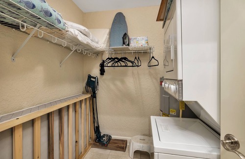 Demere Park Condo | Located near St. Simons Island Pier, Restaurants, Lighthouse and Oceanfront Neptune Park