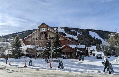 East Village at Copper Condo | Location! Best skiing in Copper at Your Fingertips