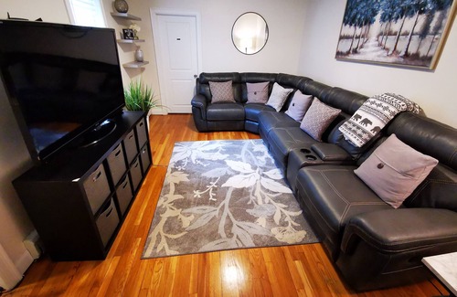 Central-Maverick Square - Paris Street Apartment | Location+Comfort+Convenience