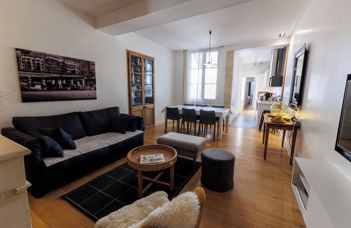 La Rochelle City Centre Apartment | Location les merciers: 5 people La Rochelle.