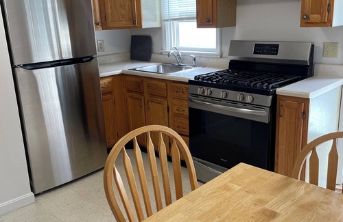 Falmouth House | Location, Location, Location, Steps to Surf Drive Beach, sleeps 5, deck, yard
