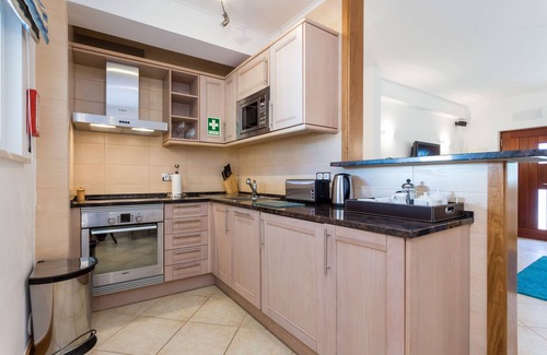 Funchal Villa | LOCATION LOCATION LOCATION !