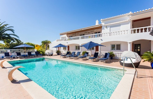 Funchal Villa | LOCATION LOCATION LOCATION !