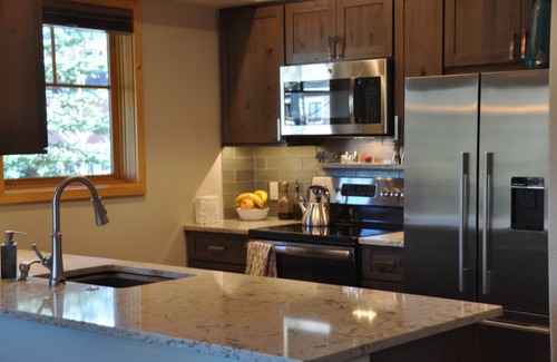 Breckenridge Condo | LOCATION, LOCATION! Updated Unit