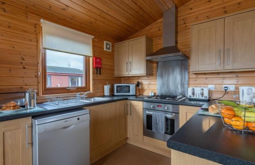 Kinross House | Loch Leven Lodge 10 by Interhome