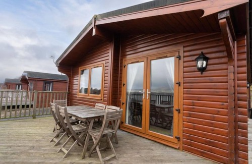 Kinross House | Loch Leven Lodge 10 by Interhome