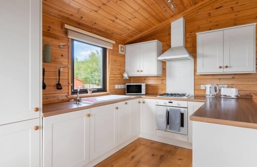 Kinross House | Loch Side Lodge 8 by Interhome