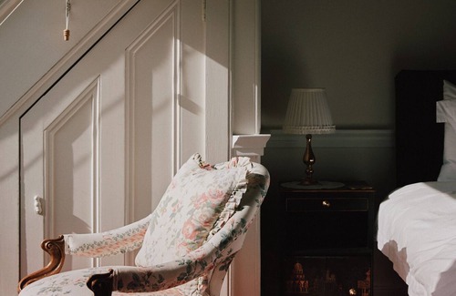 Elgin Cabin | Lochside Luxury: Historic Home with Stunning Scottish Woodland Views