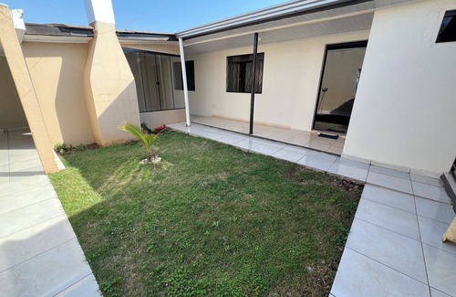 Santa Felicidade House | Locks Inn, Cascavel, Paraná - 02