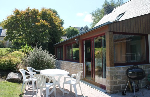 Locronan House | LOCRONAN - Beautiful house, veranda and large garden - near sea and bay view