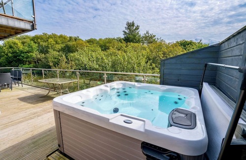 Winnard's Perch House | Lodge 101 - Waterfront location within 5* Resort