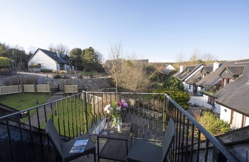 St Wenn House | Lodge 25, Hustyns - a lodge that sleeps 6 guests in 3 bedrooms