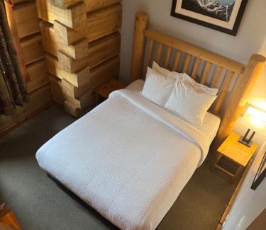 Golden Hotel | Lodge and Lantern