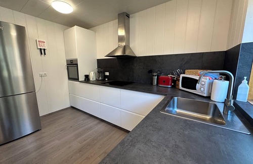 Hornafjörður Ski Chalet | Lodge Borgarbrekka in Lón, South East of Iceland.