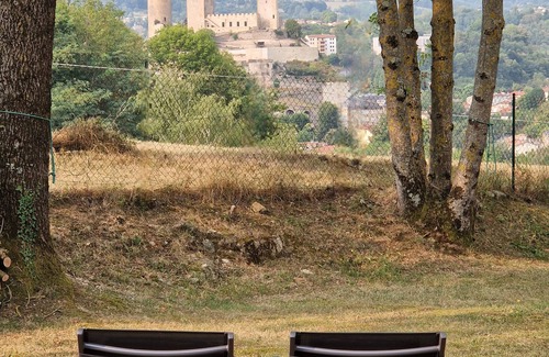 Foix Ski Chalet | Lodge in a green setting. Panoramic view of FOIX castle.