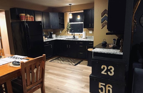 Crivitz Cabin | Lodge with access to Lake Noquebay, UTV/Snowmobile trail access