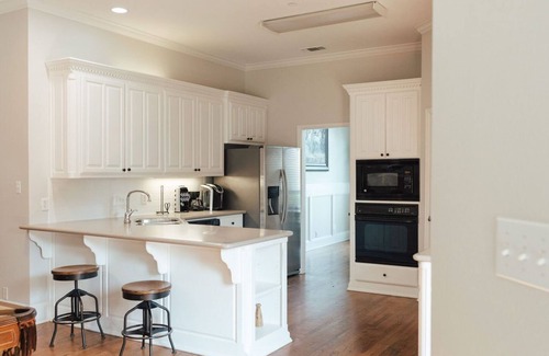 Melissa House | Lodging available up request!