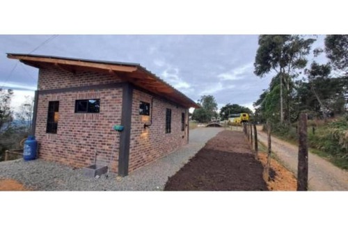 Rionegro Ski Chalet | Lodging La colonia