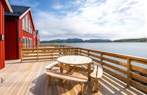 Vestvagøy Cabin | Lofoten Rorbu Lodge