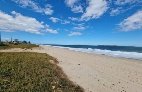 Itaipuacu House | Loft Aconchego, your comfortable space in Itaipuaçu, Maricá. 3 minutes from the beach.