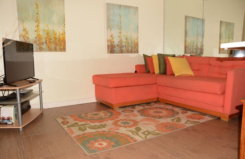 St.Bran's Burg Condo | Loft Apartment W/ Modern Amenities, Pool, Natural Beach Access, And Pool Bar