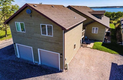 Brule Apartment | Loft at Bayside Golf Course, Single Room and Bath