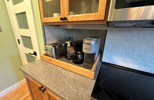 South Addition Apartment | Loft at the Lagoon - Relaxing forest-inspired space in Downtown Anchorage