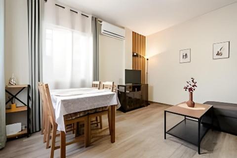 Cerro de la Golondrina-Salesianos Apartment | Loft Flor de Azahar parking privado