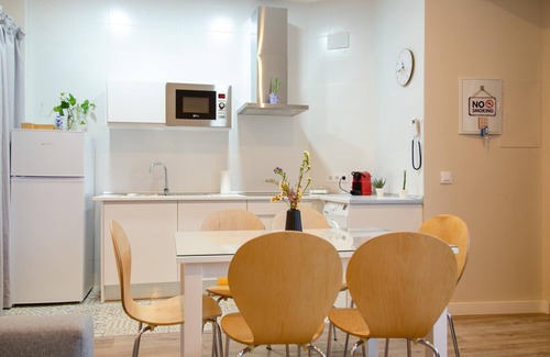 Cercadilla-Medina Azahara Apartment | LOFT FRESIA CORDOBA STATION