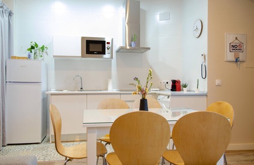 Cercadilla-Medina Azahara Apartment | LOFT FRESIA CORDOBA STATION