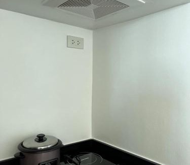 Malamig Apartment | Loft in Boni - Work friendly - Cityview - up to 8pax