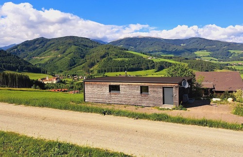 Gaal House | Loft in Gaal by Ski Slopes & Hiking Trails