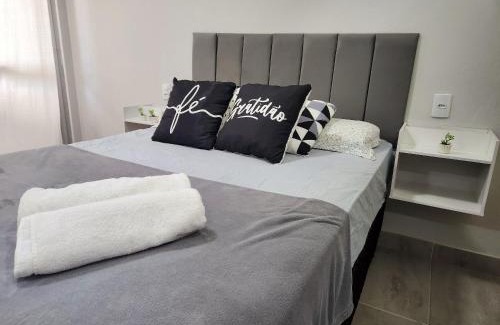 Castelo Branco Apartment | Loft na av. Meia Praia, Itapema