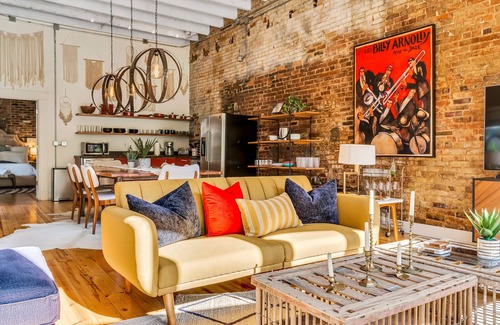 St. Elmo Improvement League House | Loft on St. Elmo Avenue - CLOSE to Downtown | 1 Bed, 1 Bath