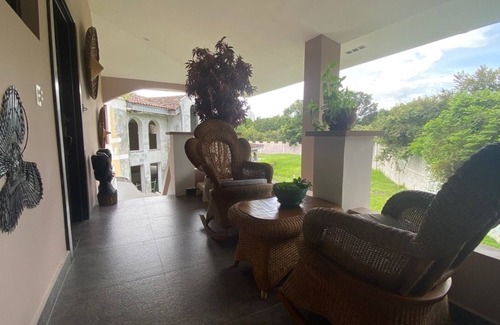 Santa Clara Apartment | Loft Style Medieval Tranquilite Assure a 1 km de la Plage