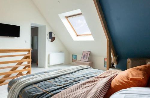 Demouville Apartment | Loft tout confort avec parking et à moins 15 min Caen et des Plages