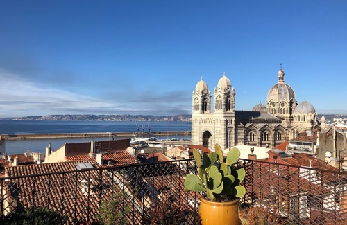 Quartier du Panier Apartment | loft with large terrace overlooking the sea near the MUCEM/Panier district