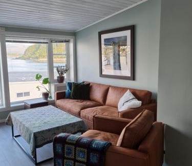 Skjervoy Apartment | Loftsleilighet midt i sentrum