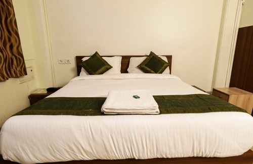 Koregaon Park House | Lofty Seasons Service Apartments