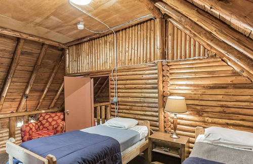 Ashford Cabin | Log Cabin At Rainier Lodge - 0.4 M From Entrance 3 Bedroom Cabin
