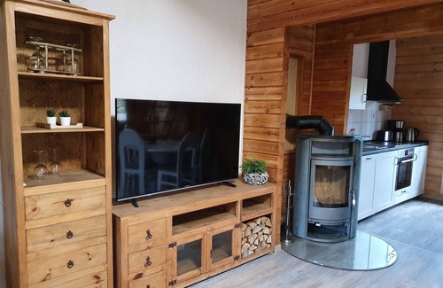 Wustrow Cabin | Log cabin Canow with boat - log cabin Canow