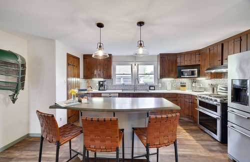 Pipersville House | Log Cabin Farm & Gathering Space on 11Preserved Acres for your Serene Getaway