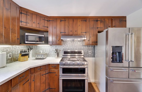 Pipersville House | Log Cabin Farm & Gathering Space on 11Preserved Acres for your Serene Getaway