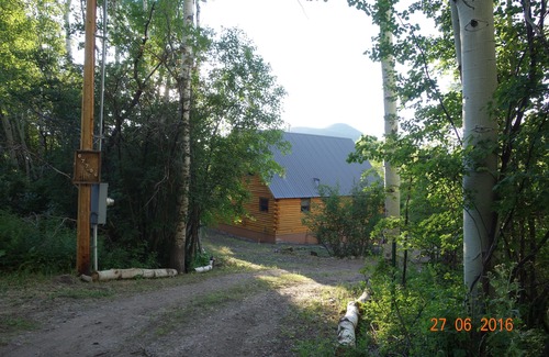 Collbran Cabin | Log cabin in Aspens at Vega State Park